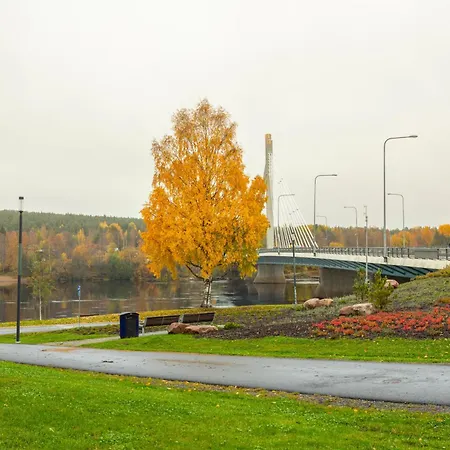 Jaetkaenkynttilae Riverside Lägenhet *